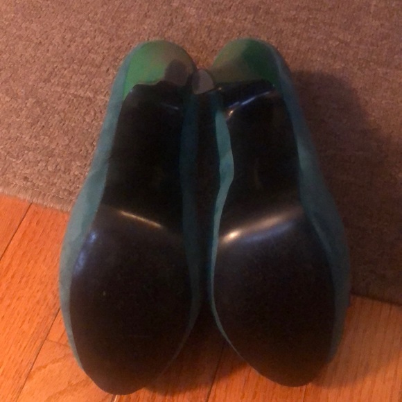 Women’s shoes - Picture 4 of 5